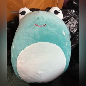 Novi the frog 12 inch Squishmallow